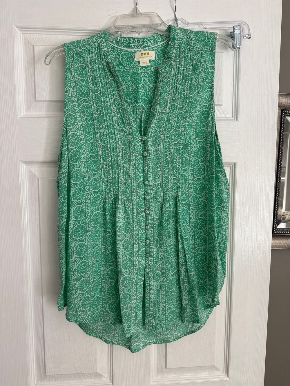 Anthropologie Green Patterned Sleeveless Pintuck Button-Up Camisole